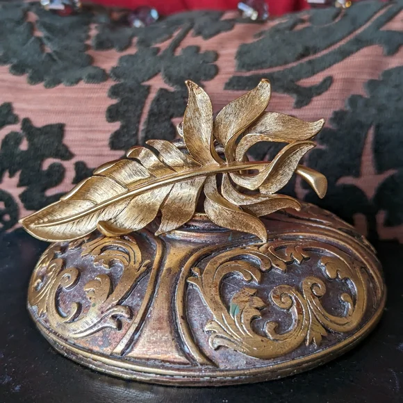 XL💯OSCAR DE LA RENTA INTRICATE GOLDTONE BROOCH - Picture 5 of 10